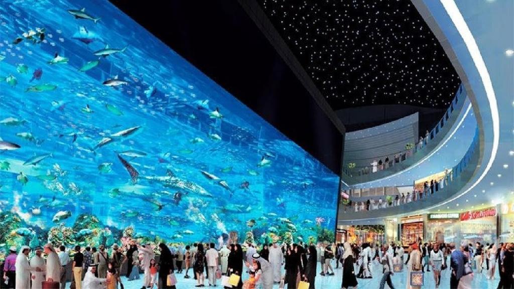 Dubai Mall, the world's largest shopping mall