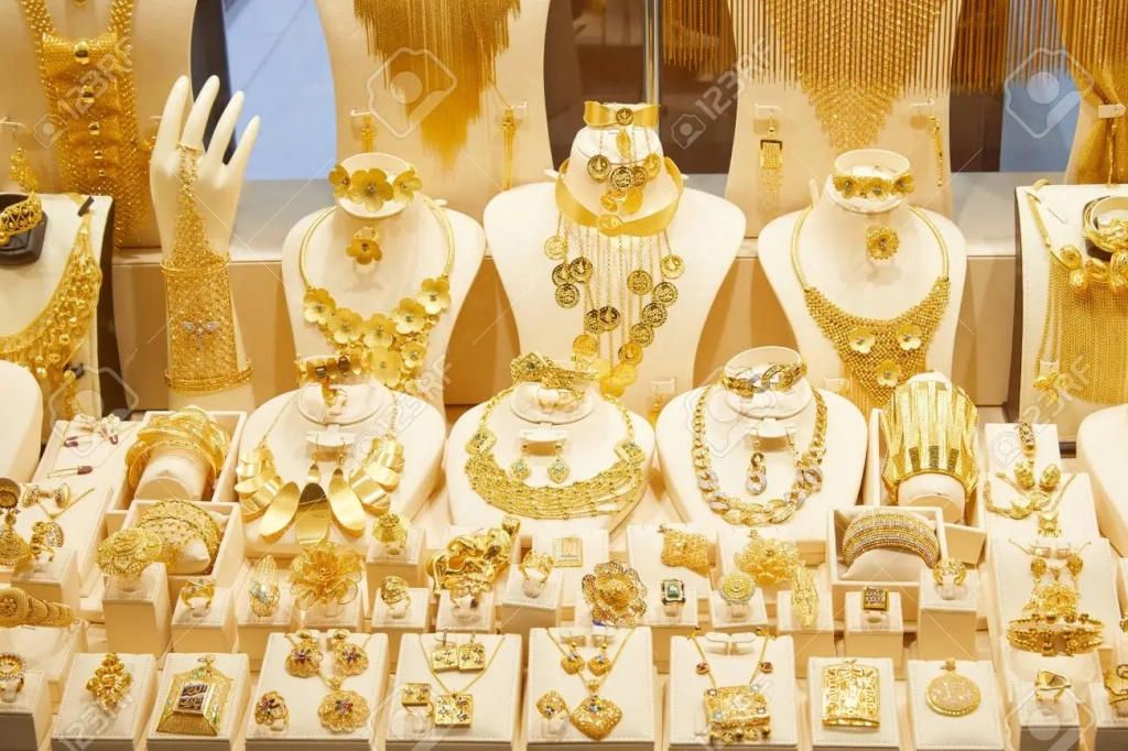 لماذا تشتري الذهب من دبي؟ مزايا شراء الذهب من دبي