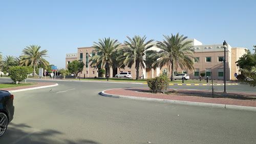 2022 değerlendirme ile Şarika'daki En İyi Hastaneler