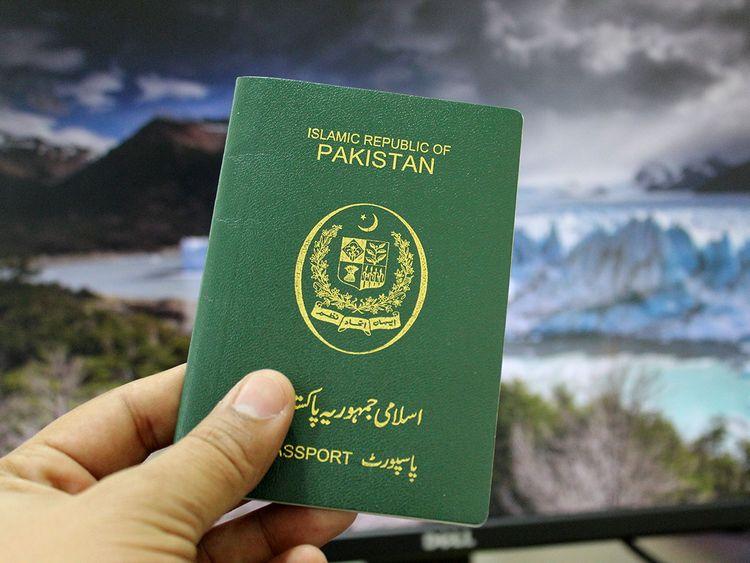 Come rinnovare un passaporto pakistano online a Dubai e Abu Dhabi